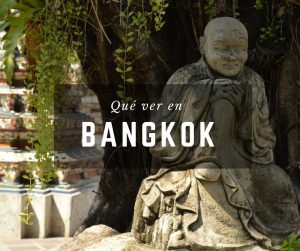 Estatua en un palacio de Bangkok, Tailandia