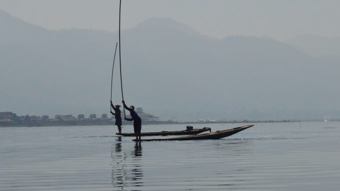 Pescadores en el Lago Inle en Myanmar